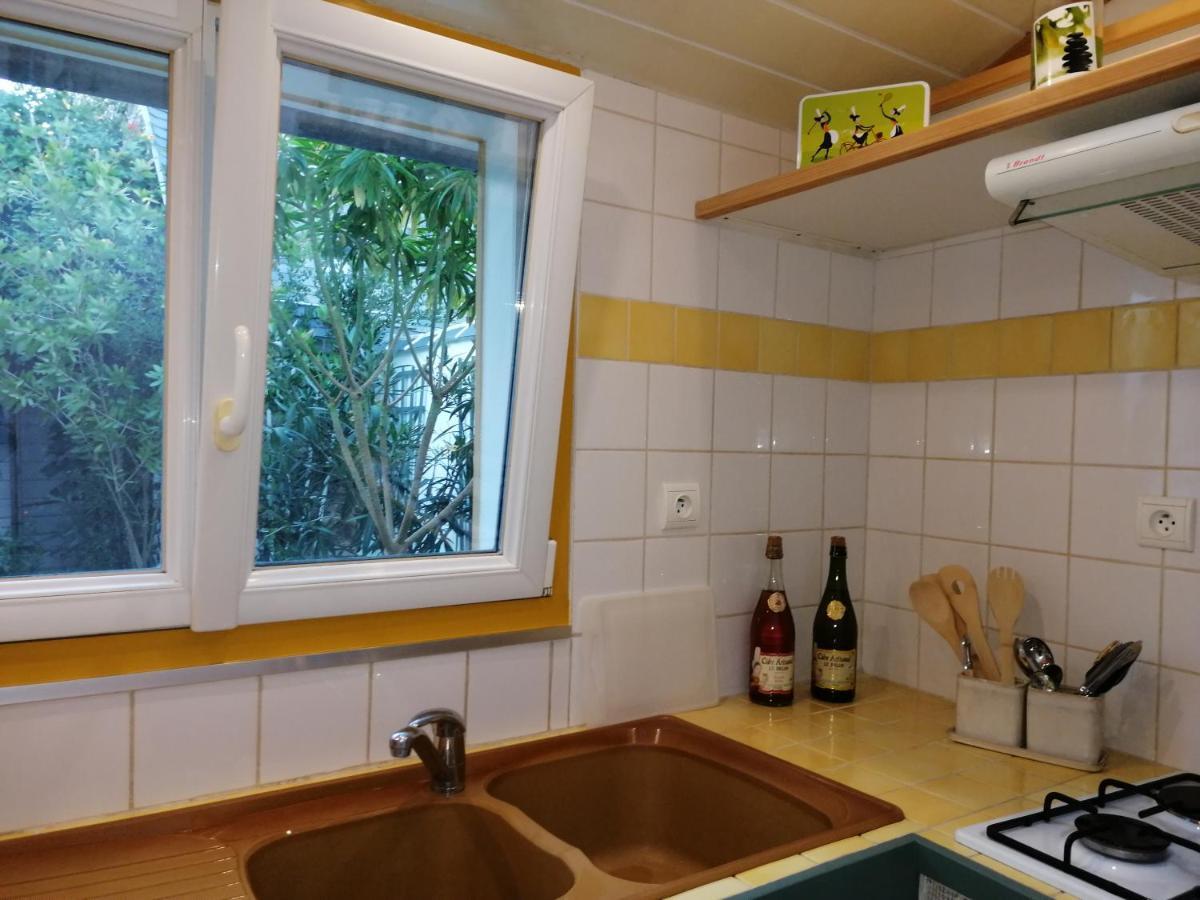 Aux Vieilles Murailles • Charmante Maison & Cour 모를레 외부 사진