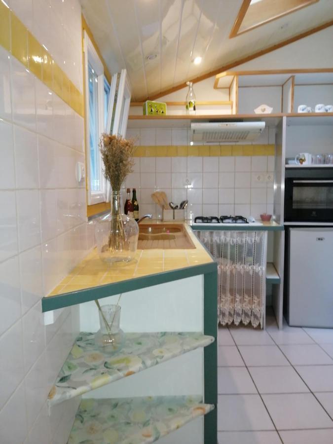 Aux Vieilles Murailles • Charmante Maison & Cour 모를레 외부 사진