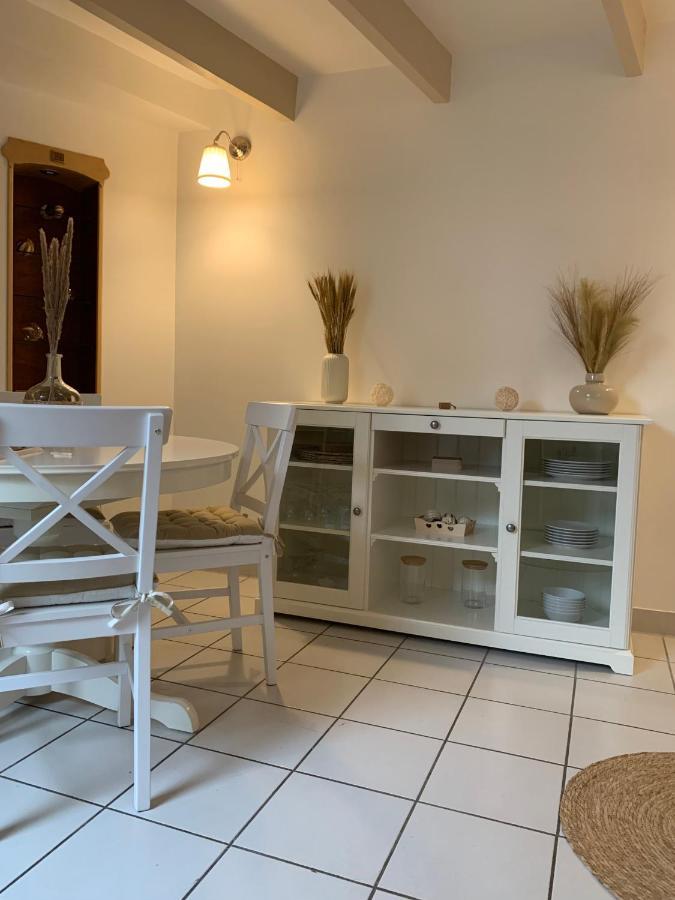 Aux Vieilles Murailles • Charmante Maison & Cour 모를레 외부 사진